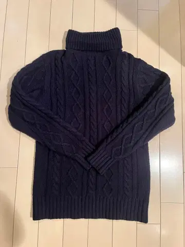 BEAMSHEART 빔즈 터틀넥 케이블 니트 네이비 L