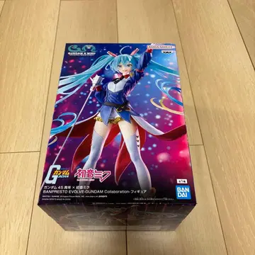 [ 미개봉 새상품 ] 하츠네 미쿠 건담 피규어