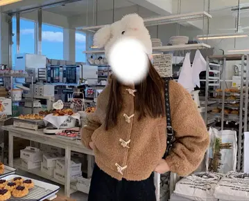 카멜 색상 복슬복슬 울 더플 코트 여성용 숏 기장 중고