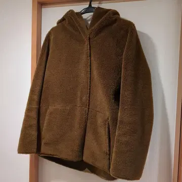 스터닝 루어 에코 무스탕 후드 코트 1