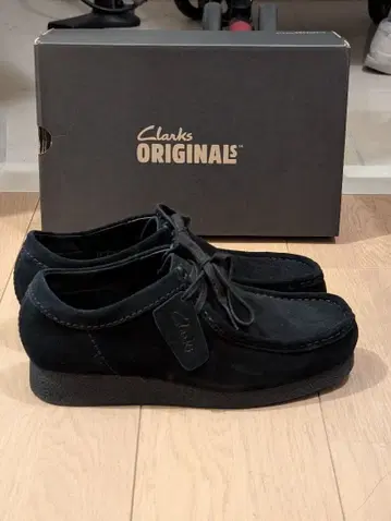 CLARKS 왈라비