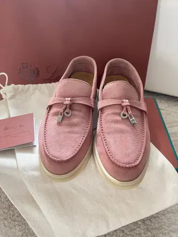 핑크 스웨이드 모카신