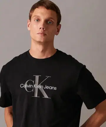 캘빈 클라인 진스 티셔츠 반팔 블랙 XL