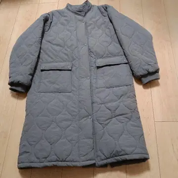 그레이 퀼팅 롱 코트