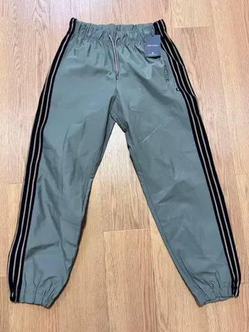 [택 포함 미사용 새상품] FEELCYCLE 조거 팬츠 L