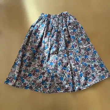 [ 새상품 ] Bohemians 보헤미안 꽃무늬 플레어 스커트 무릎 기장