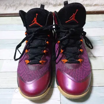 Jordan 퍼플/블랙 하이컷 스니커즈