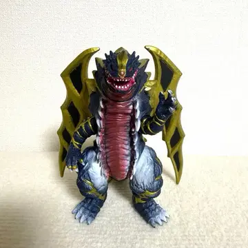 울트라맨 시리즈 괴수 피규어 킹 오브 몬스 소프트 비닐