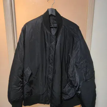 유니클로 MA1 3XL 블랙 인라인