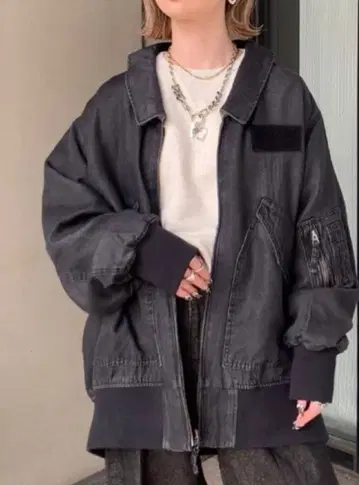 [새상품] jeanasis 리버서블 플라이트 자켓 블랙 x 카키 Free