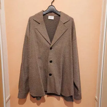 브라운 패턴 테일러드 자켓과 와이드 팬츠 세트