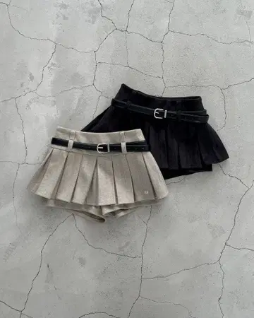 menot 플리츠 디자인 숏팬츠 베이지