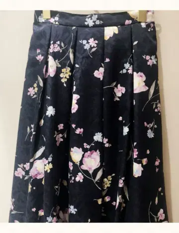 WILLSELECTION 꽃무늬 플레어 스커트 네이비
