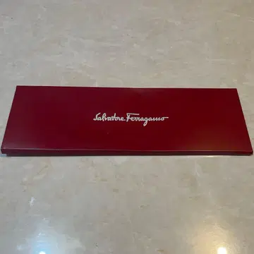 페라가모 넥타이