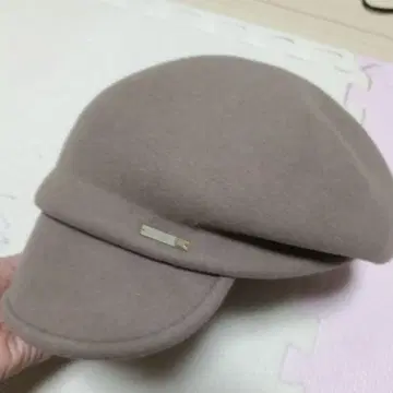 카시라 베이지 울 헌팅 캡