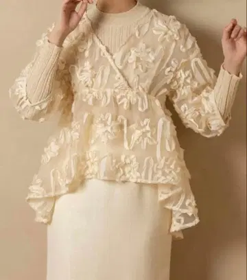 euw 꽃무늬 시어 블라우스 F 사이즈