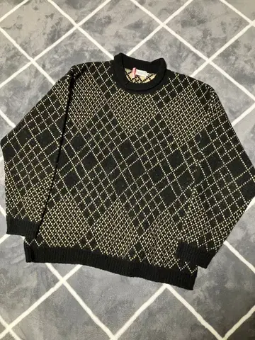 INTERMEZZO 다이아몬드 패턴 니트 스웨터 3L