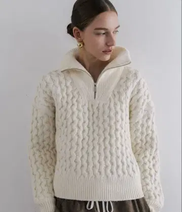 The Toe Schilder Zip Knit