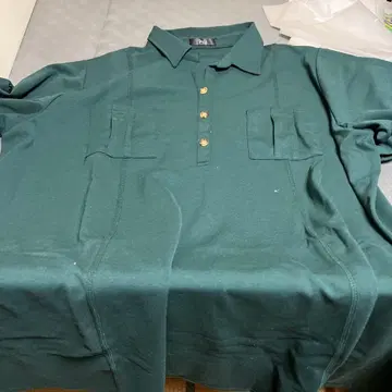 다크 그린 버튼 피케 셔츠