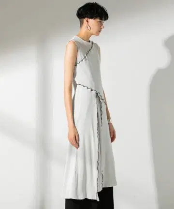 united tokyo 바이컬러 멜로우 원피스 베이지 0