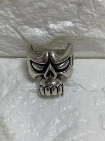 ill bone(일본) 스컬 페이스 실버 반지