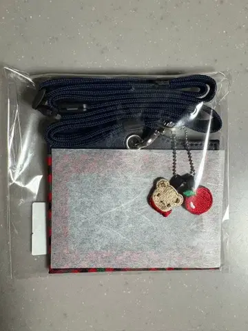 미사용 새상품 [ 파밀리아 ] 네임 홀더 빨간색 계열 체크