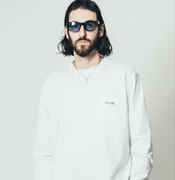 THE CRIMIE 화이트 긴팔 셔츠