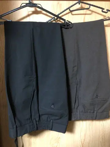 턱 테이퍼드 팬츠