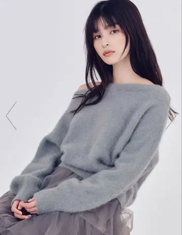 폭스 캐시미어 오프숄더 니트탑 프레이 아이디