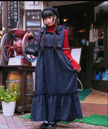 kutir 쿠티르와 레트로 2WAY 빅 리본 모듬 티어드 원피스