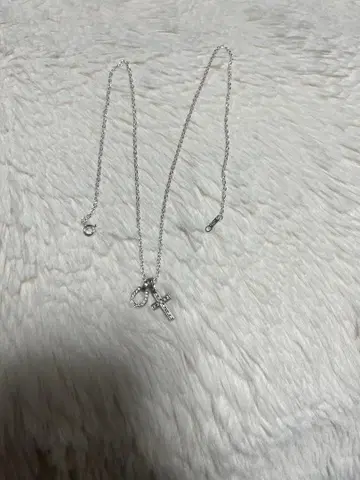 심퍼시 오브 서울 실버 925 크로스 말발굽