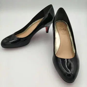 [새상품급] KariAng 펌프스 블랙 에나멜 플레인토 하이힐