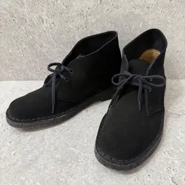 레어 Clarks 클락스 영국제 디저트 부츠 블랙 23cm
