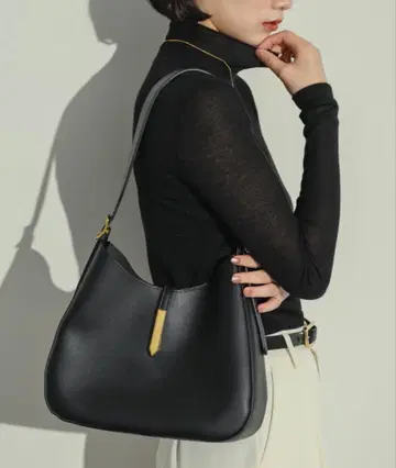 라운드 토트백 NEUNA 블랙