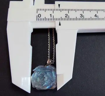 래브라도 라이트 장미 로즈 조각 펜던트 헤드