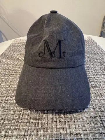 MUCENT 시그니처 볼캡