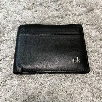 캘빈 클라인 가죽 접이식 지갑 블랙