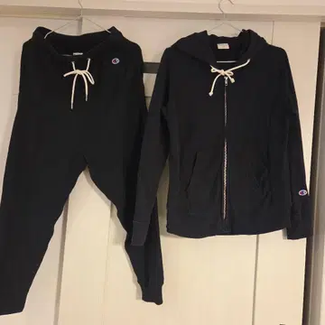 Champion 블랙 맨투맨 상하의 세트