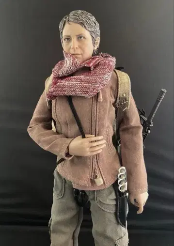 워킹데드 캐롤 1/6 커스텀 피규어