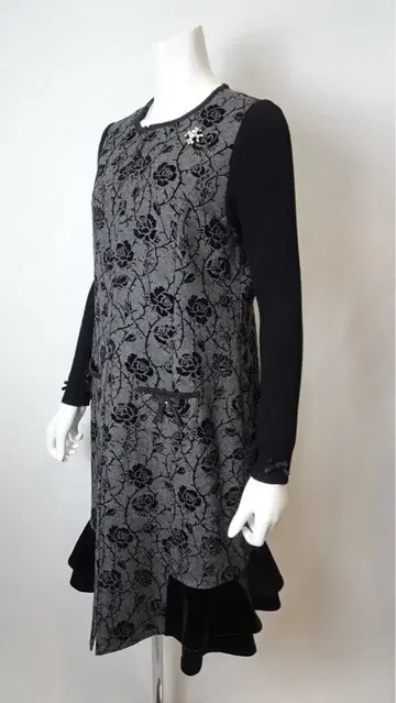 슈퍼 뷰티 2025년 밑단 프릴 디자인 플로키 프린트 프론트 오픈 원피스