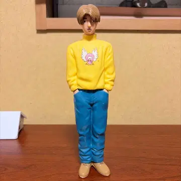 이니셜 D 후지와라 타쿠미 소프트 비닐 2000만 부 기념 피규어