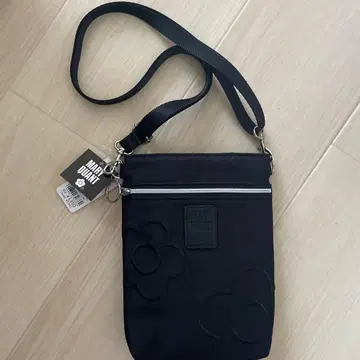 네고 불가 택 포함 MARY QUANT 마리콴트 숄더 파우치