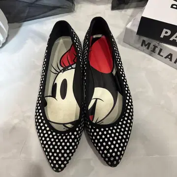 DIANA 미니 마우스 디자인 펌프스