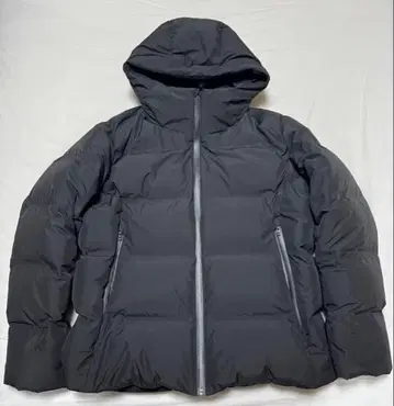 새상품급 UNIQLO 유니클로 심리스 다운 파카 블랙 3D 24년 XL