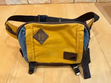 마스터피스 숄더 바디 백 12342