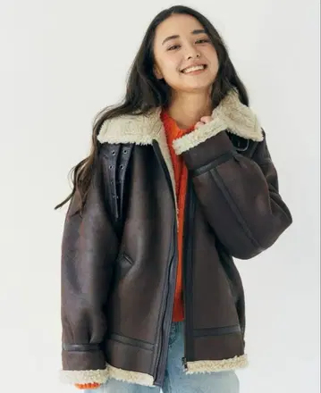 Ungrid 페이크 무스탕 보아 블루종 브라운