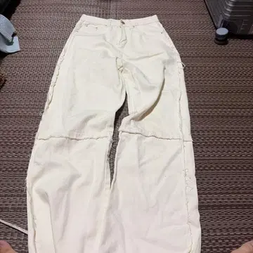 Feeling 화이트 스트레이트 데님