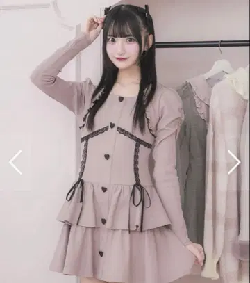 pium 피움 하트 버튼 티어드 리브 원피스 핑크