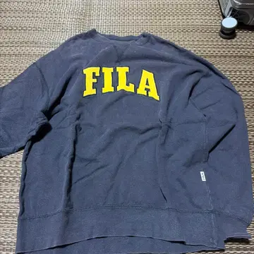 FILA 네이비 맨투맨 트레이닝복