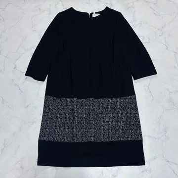 미쉘클랑 긴팔 무릎 기장 원피스 트위드 패턴 블랙 모 100% 신축 있음